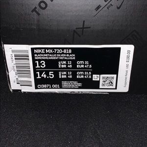 Nike Air MX-720-818 running shoe